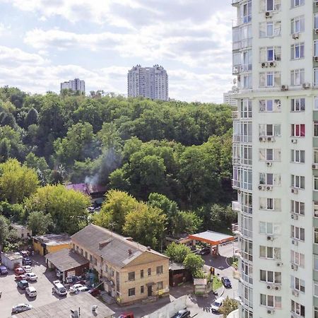 Navit Apartments With Breakfast, Near The Railway Station, The City Center And The Park Киев Екстериор снимка