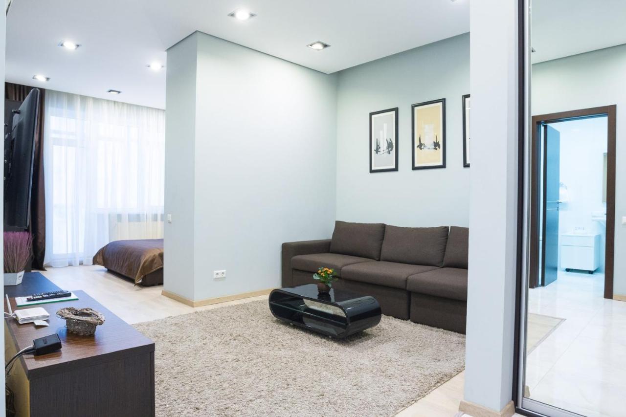 Navit Apartments With Breakfast, Near The Railway Station, The City Center And The Park Киев Екстериор снимка