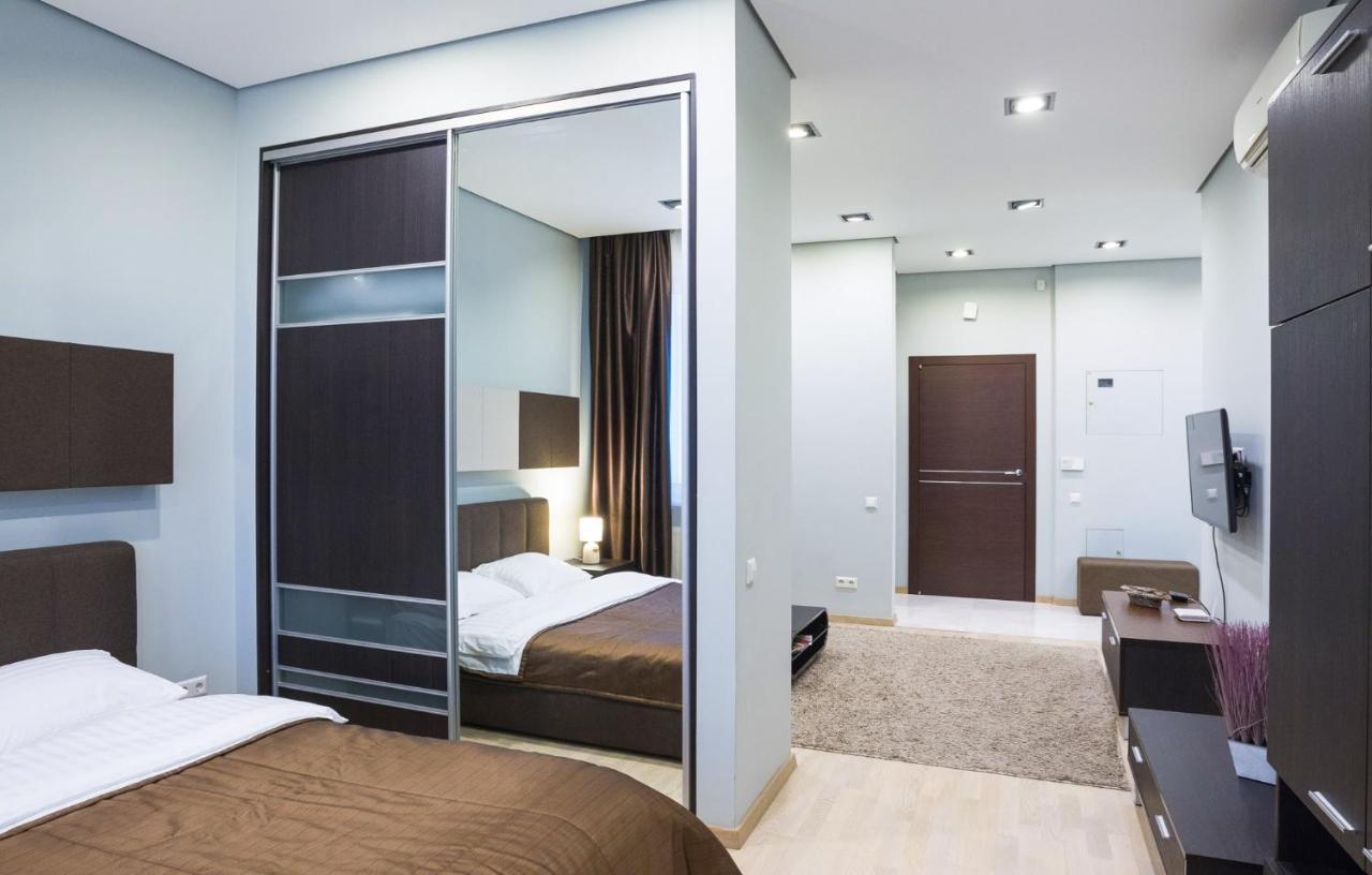 Navit Apartments With Breakfast, Near The Railway Station, The City Center And The Park Киев Екстериор снимка